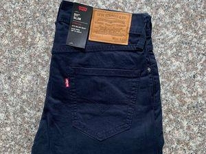 Levis 牛仔裤 修身版型 耐磨耐穿